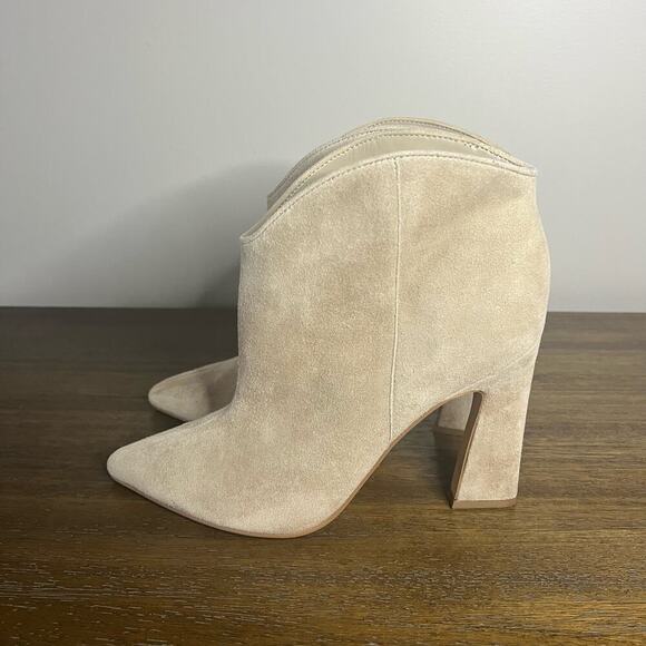 Marc Fisher LTD Woman’s ML Masina Leather Short Ankle Bootie- Size 10 - Picture 1 of 14